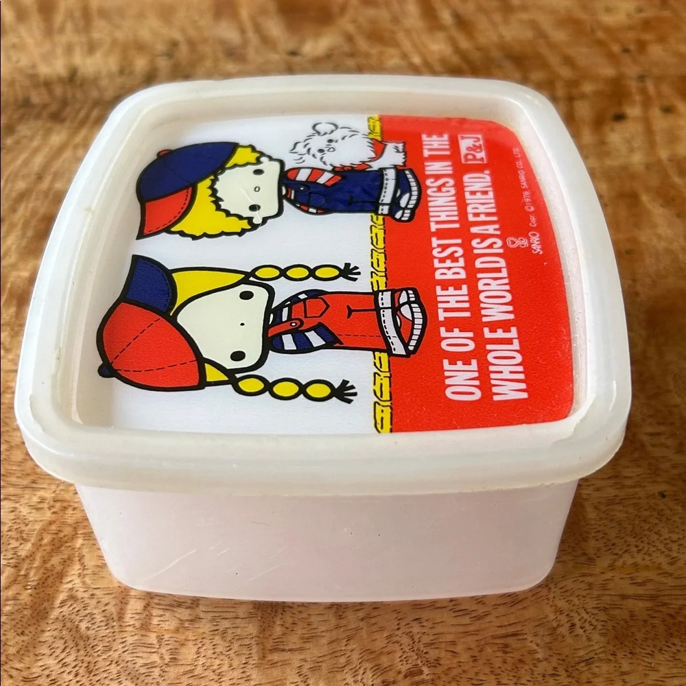 Sanrio *Rare* PATTY & JIMMY 1976 Plastic Container with Lid - Picture 5 of 6